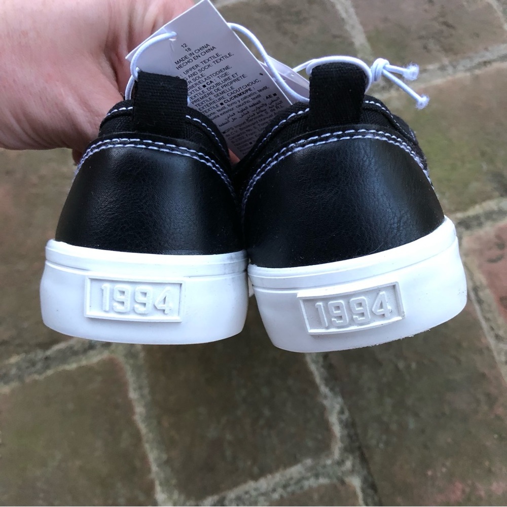 NWT Old Navy Black Canvas Slip-On Sneakers, Size Little Kid 12 - Picture 6 of 8